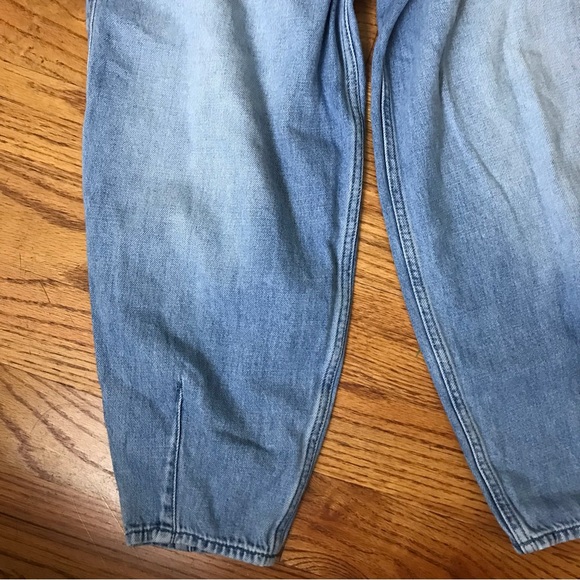 Hollister High Rise Balloon Jeans - Picture 7 of 9